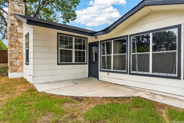 426 REDCLIFF DR, San Antonio, TX 78216
