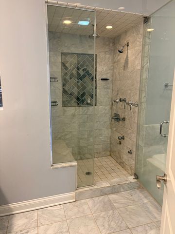 218 N Halsted Street 3, Chicago, IL 60661