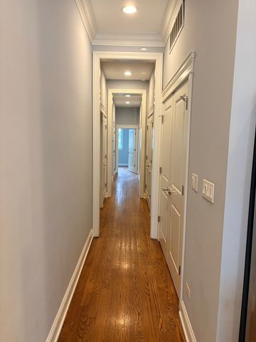 218 N Halsted Street 3, Chicago, IL 60661