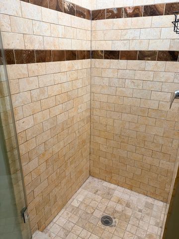 218 N Halsted Street 3, Chicago, IL 60661