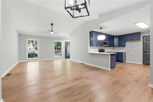 87 Harpers Place, Carrollton, GA 30117