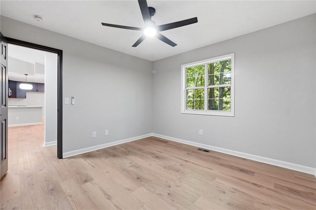 87 Harpers Place, Carrollton, GA 30117