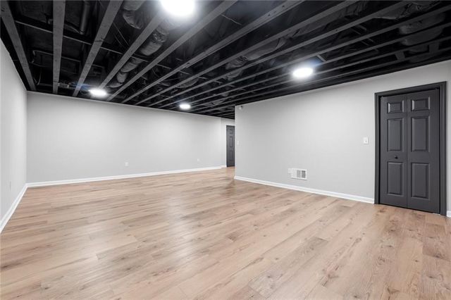 87 Harpers Place, Carrollton, GA 30117
