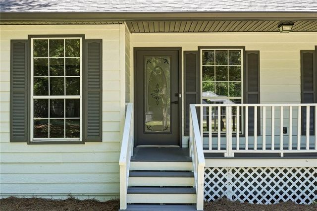 87 Harpers Place, Carrollton, GA 30117