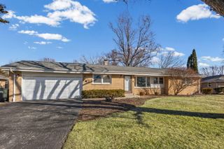 103 Coldren Drive, Prospect Heights, IL 60070