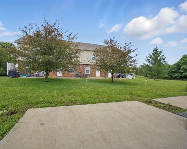 830 Professional Park Dr Apt 1-2, Clarksville, TN 37040