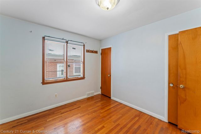 8243 Virgil Street, Dearborn Heights, MI 48127