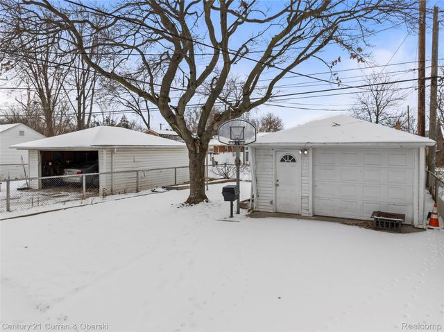 8243 Virgil Street, Dearborn Heights, MI 48127