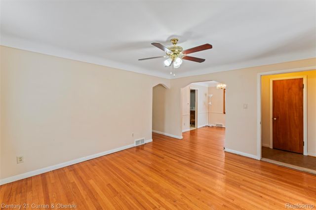 8243 Virgil Street, Dearborn Heights, MI 48127