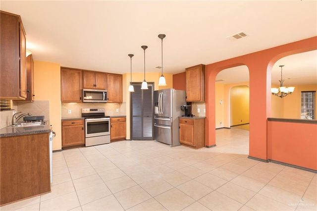 606 Barton Drive, Edinburg, TX 78541