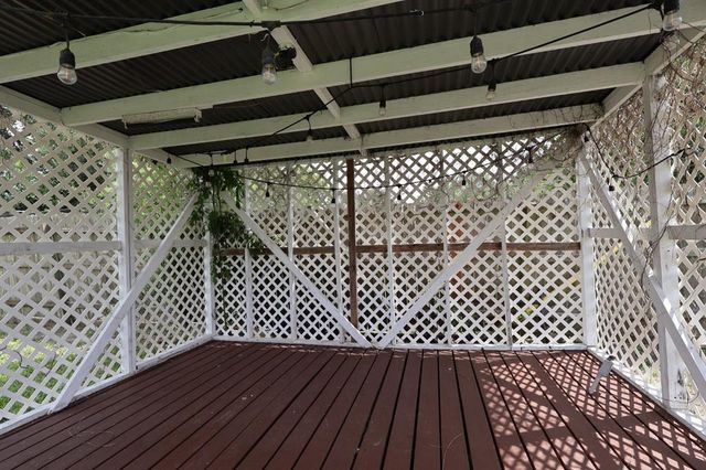 1217 E Brown Lane, Deer Park, TX 77536