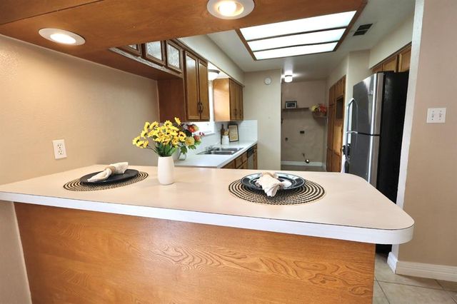 1217 E Brown Lane, Deer Park, TX 77536