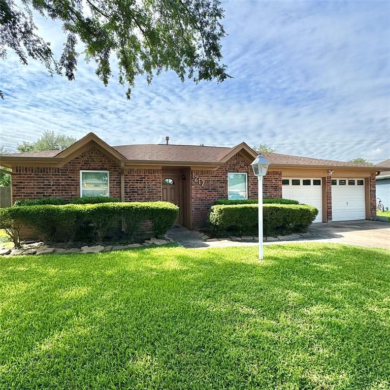 1217 E Brown Lane, Deer Park, TX 77536