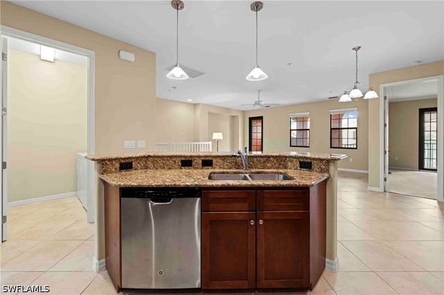 9050 Capistrano ST N 4102, Naples, FL 34113