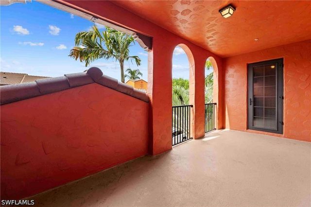 9050 Capistrano ST N 4102, Naples, FL 34113