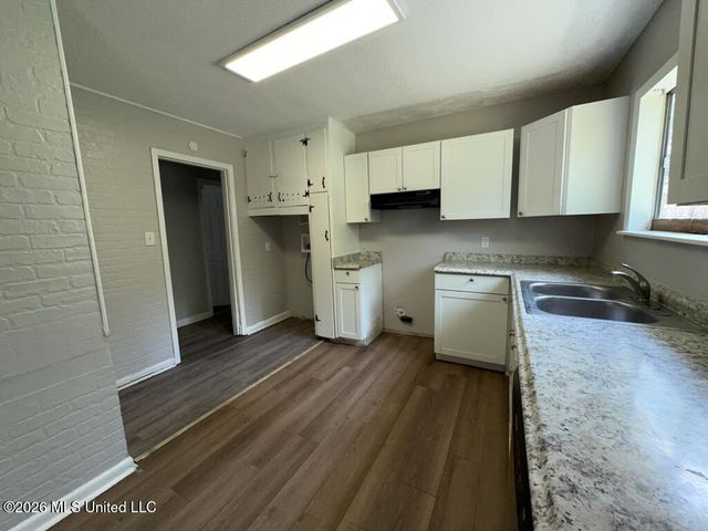3341 Suncrest Drive, Jackson, MS 39212