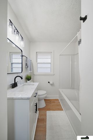 3330 Gott Circle, Lincoln, NE 68524