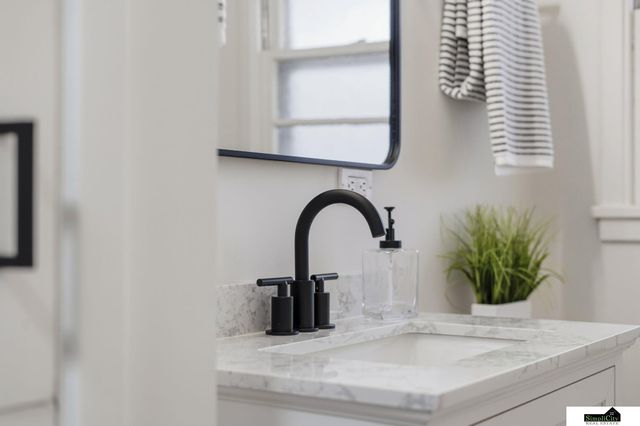 3330 Gott Circle, Lincoln, NE 68524