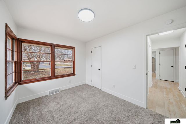 3330 Gott Circle, Lincoln, NE 68524