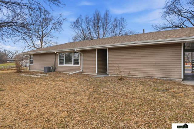 3330 Gott Circle, Lincoln, NE 68524