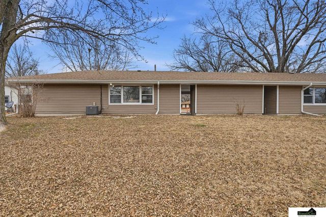 3330 Gott Circle, Lincoln, NE 68524