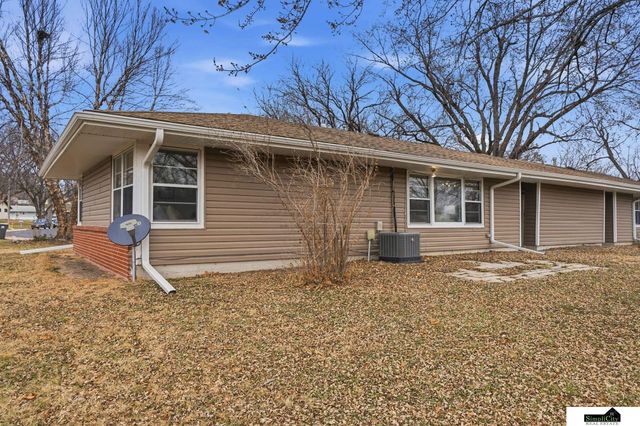 3330 Gott Circle, Lincoln, NE 68524