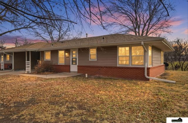 3330 Gott Circle, Lincoln, NE 68524