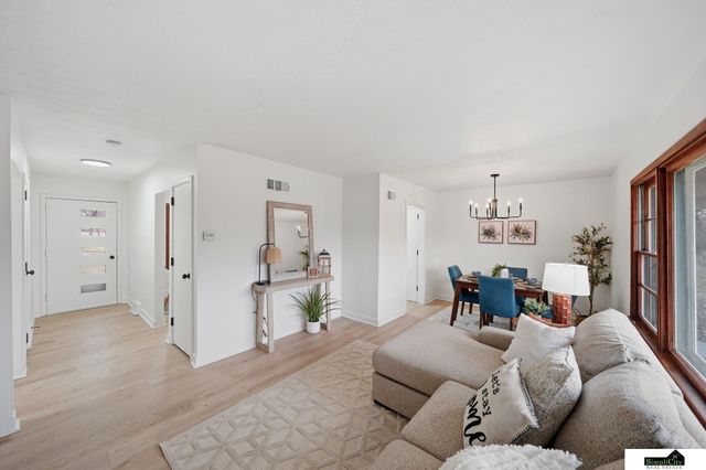 3330 Gott Circle, Lincoln, NE 68524