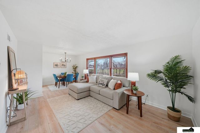 3330 Gott Circle, Lincoln, NE 68524