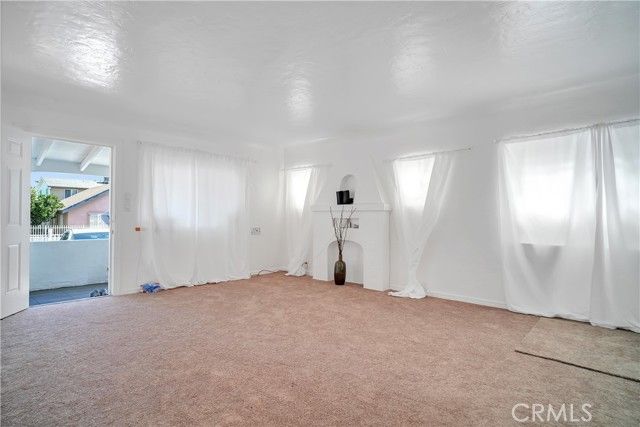 332 E 79th Street, Los Angeles, CA 90003