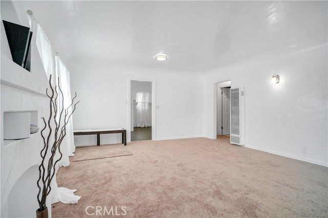 332 E 79th Street, Los Angeles, CA 90003