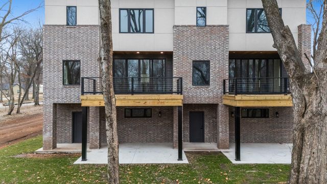 56090 E 271 Road Unit A, Monkey Island, OK 74331