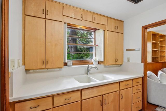738 Western Avenue, Madison, WI 53711