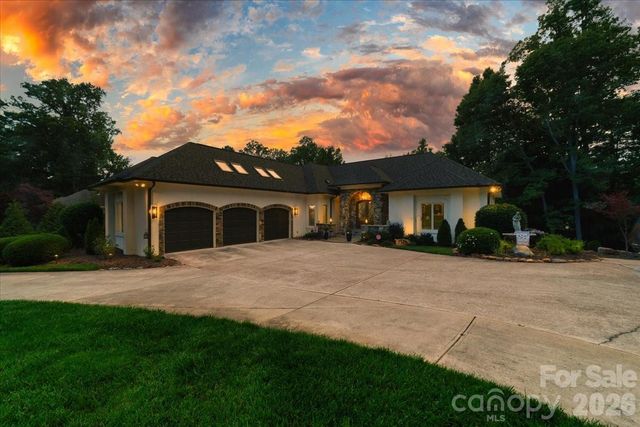 9128 Shorewood Place, Belmont, NC 29012