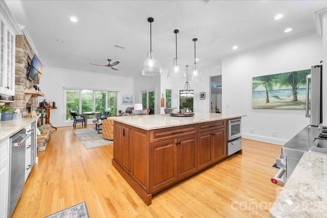9128 Shorewood Place, Belmont, NC 29012