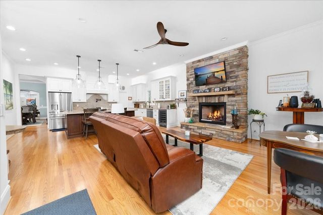 9128 Shorewood Place, Belmont, NC 29012
