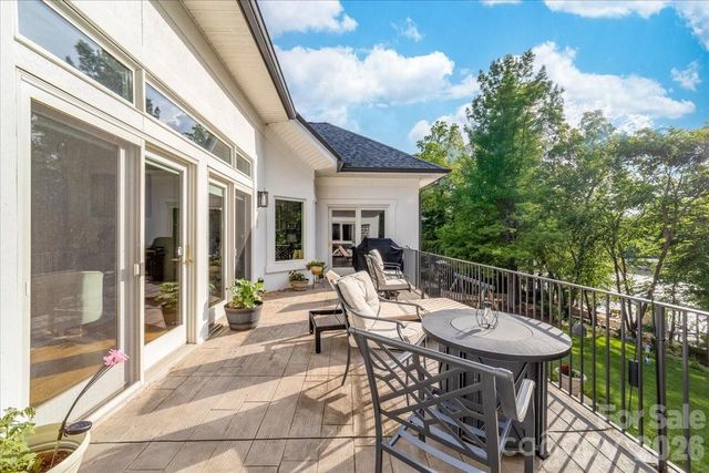 9128 Shorewood Place, Belmont, NC 29012