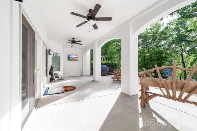 9128 Shorewood Place, Belmont, NC 29012