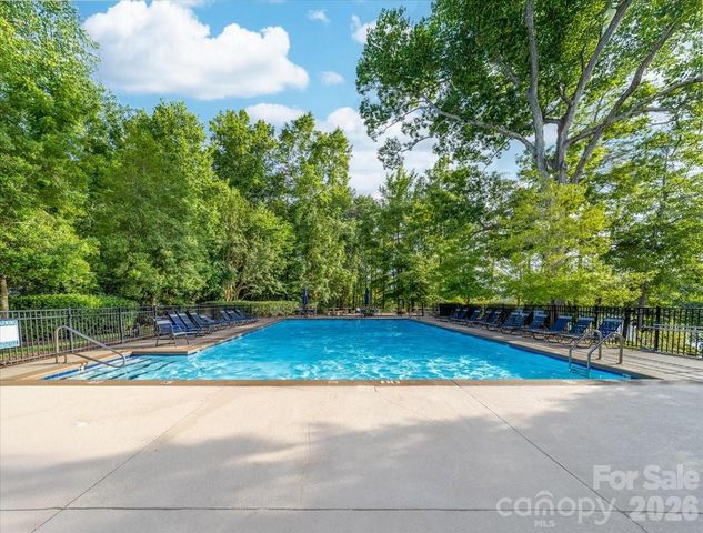 9128 Shorewood Place, Belmont, NC 29012