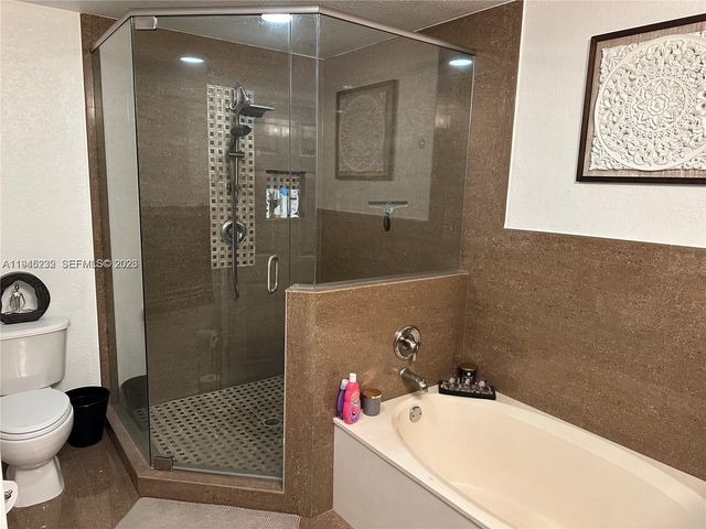 9891 NW 24th St, Sunrise, FL 33322