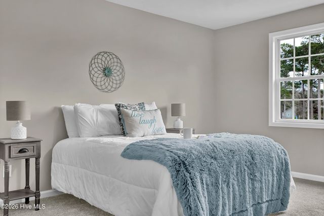 121 Walnut Hills Drive, Richlands, NC 28574