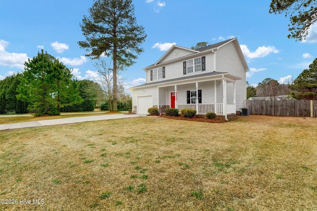 121 Walnut Hills Drive, Richlands, NC 28574