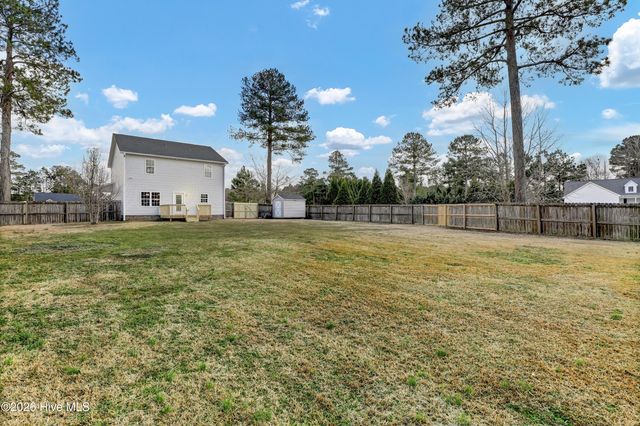 121 Walnut Hills Drive, Richlands, NC 28574