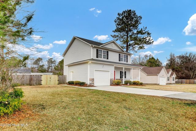 121 Walnut Hills Drive, Richlands, NC 28574