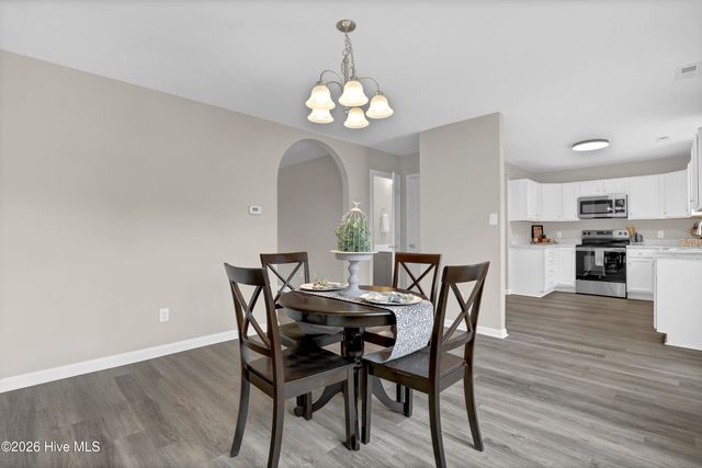 121 Walnut Hills Drive, Richlands, NC 28574