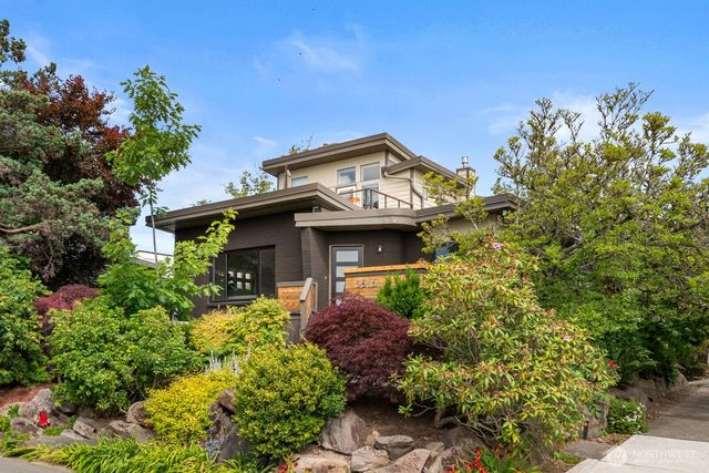 3516 NE 43rd Street, Seattle, WA 98105