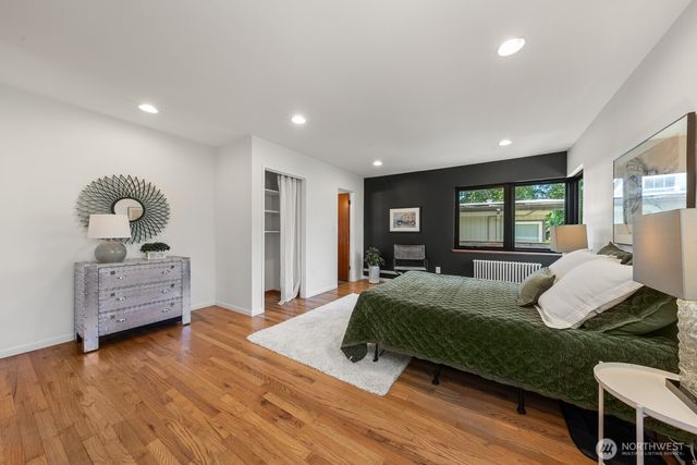 3516 NE 43rd Street, Seattle, WA 98105