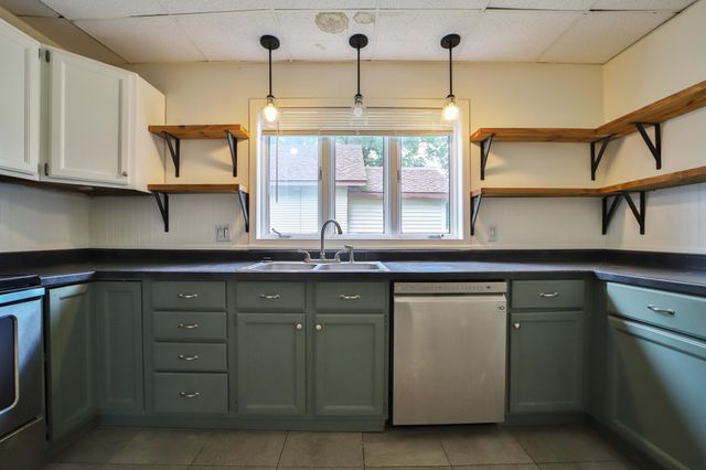 415 1st Street SW, Crosby, MN 56441