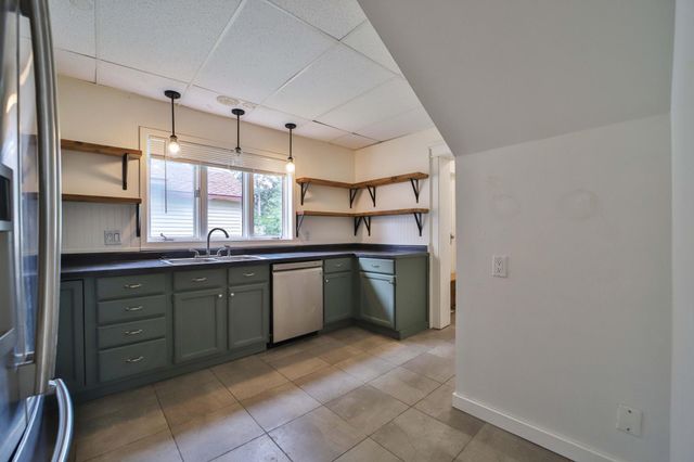 415 1st Street SW, Crosby, MN 56441