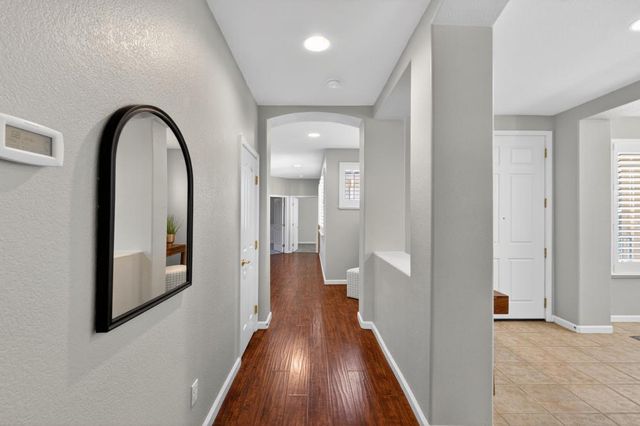 1777 Harwood Way, Sacramento, CA 95835